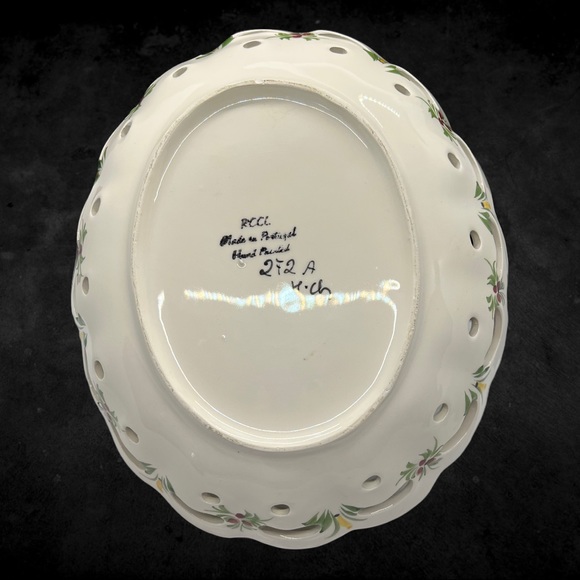 Vintage RCCL Portugal Hand-painted Floral Ceramic Scalloped Lattice Bowl - Picture 10 of 10